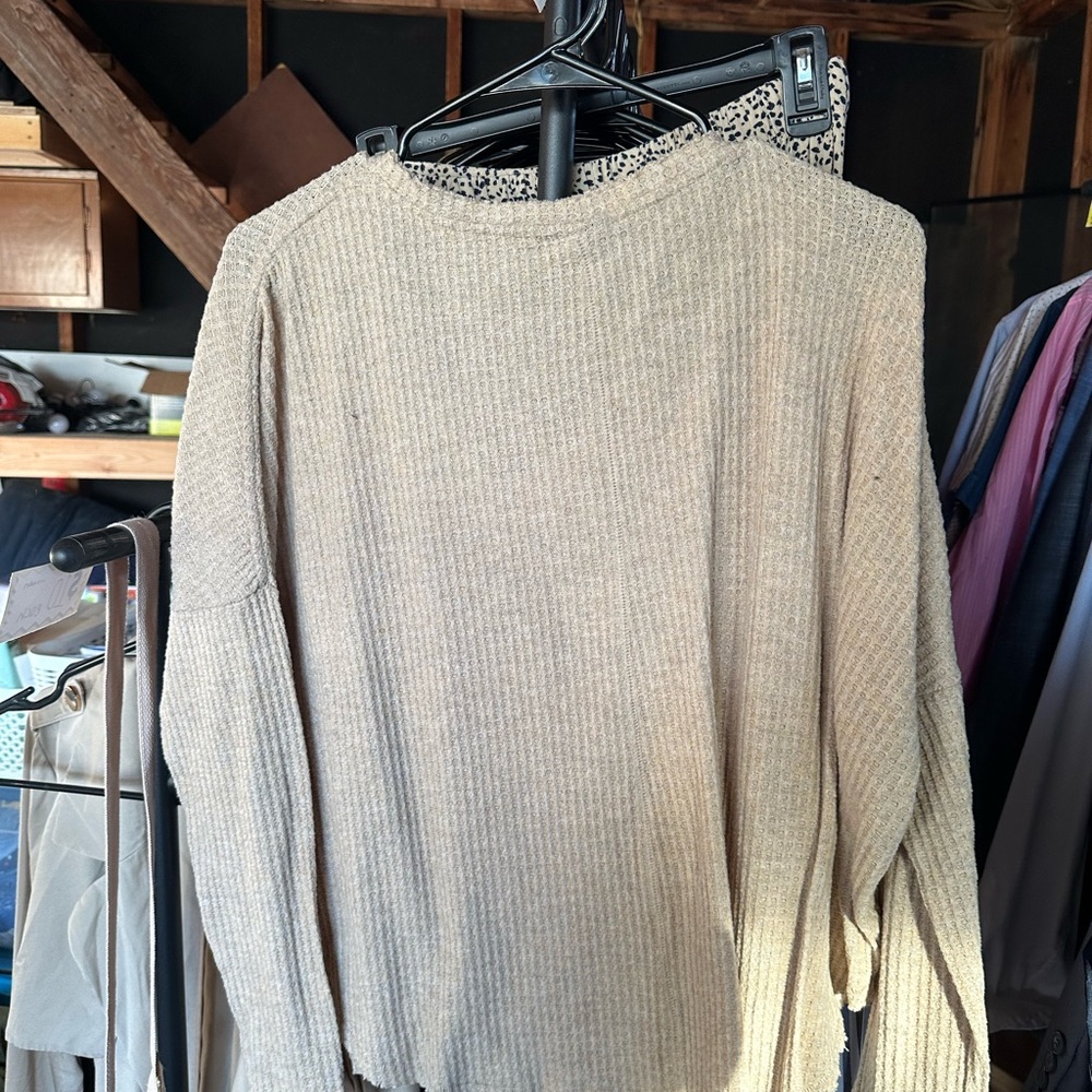 Beige Ribbed Button-Front Knit Top - Picture 4 of 4